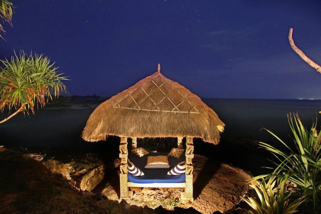 Villa Lumba Lumba - Oceanfront & Spectacular View! Lembongan Esterno foto