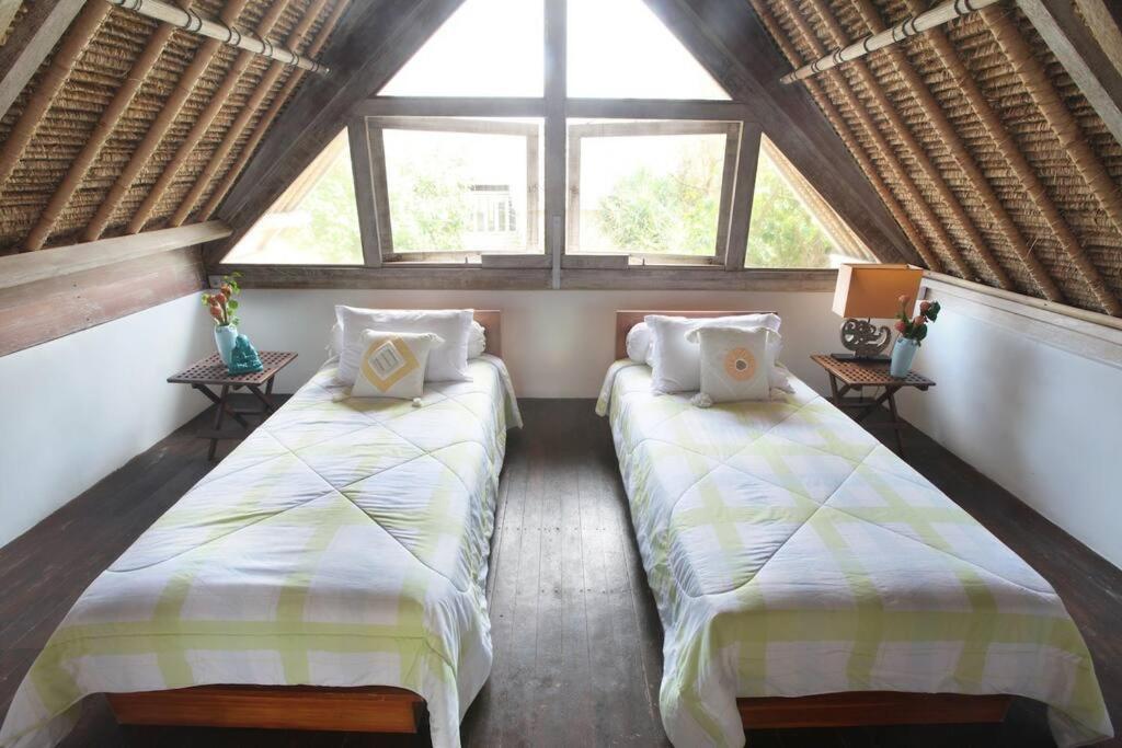 Villa Lumba Lumba - Oceanfront & Spectacular View! Lembongan Esterno foto