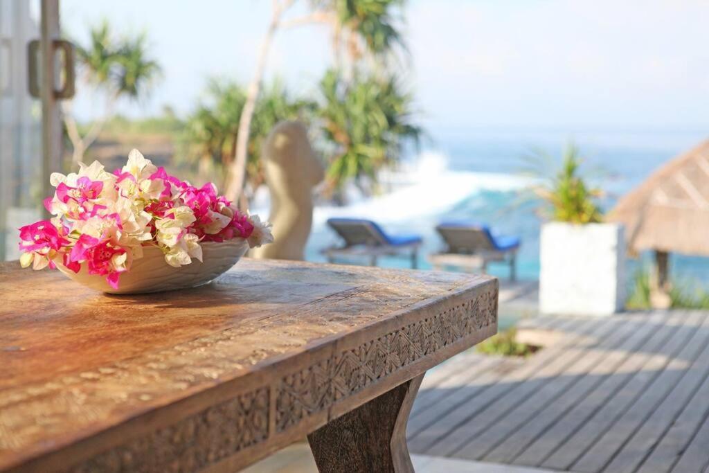 Villa Lumba Lumba - Oceanfront & Spectacular View! Lembongan Esterno foto