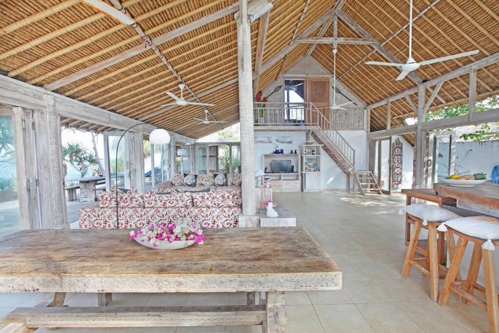 Villa Lumba Lumba - Oceanfront & Spectacular View! Lembongan Esterno foto