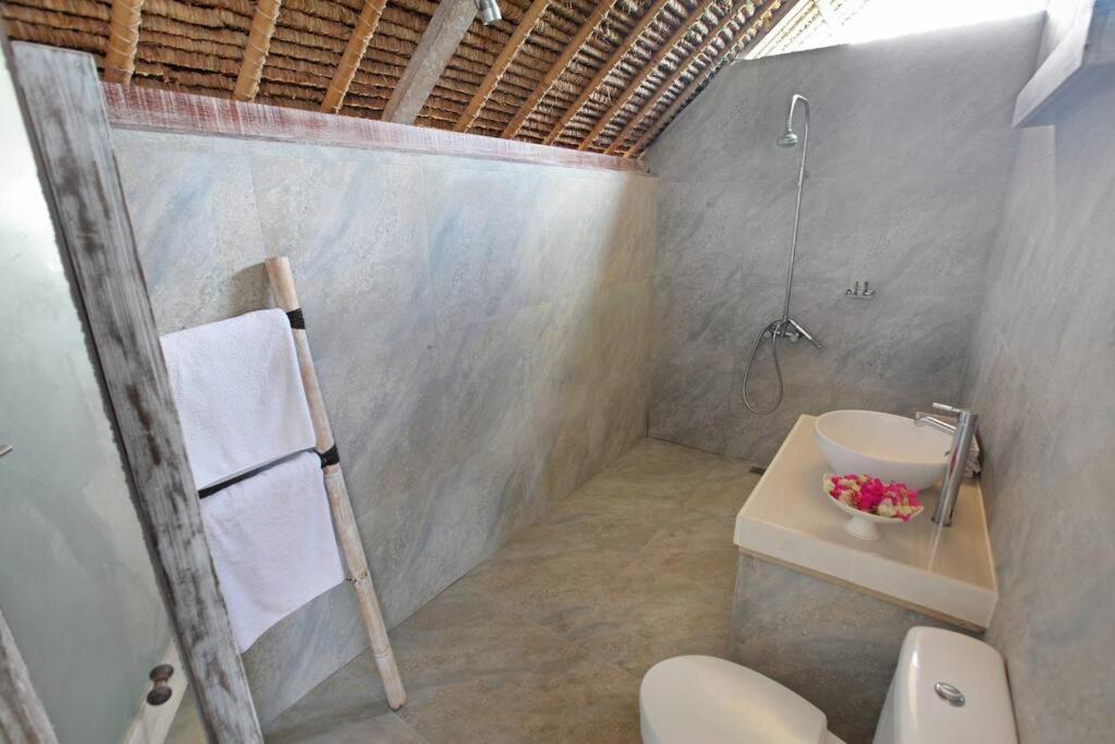 Villa Lumba Lumba - Oceanfront & Spectacular View! Lembongan Esterno foto