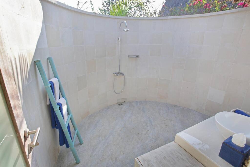 Villa Lumba Lumba - Oceanfront & Spectacular View! Lembongan Esterno foto